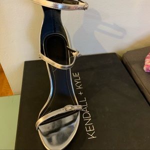 Kendall & Kylie Audra Strappy Stilettos Pumps Heels 6.5 & 7.5